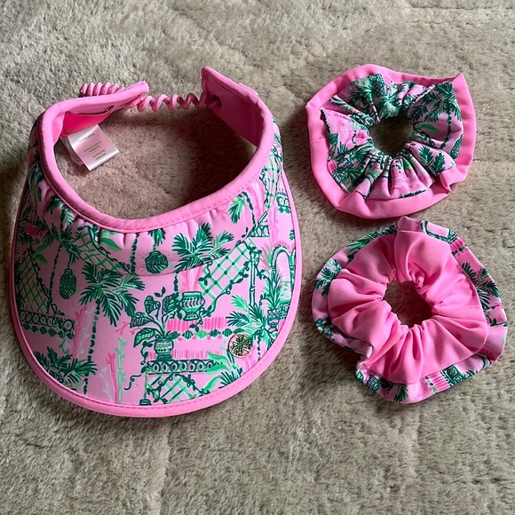Lily Pulitzer GWP Visor and Scrunchies Set - Picture 4 of 16